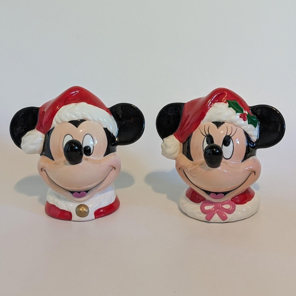 Enesco Disney Mickey & Minnie Mouse Christmas Salt And Pepper Shakers No Box